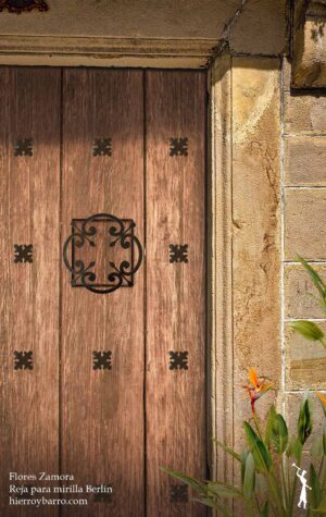 reja de hierro, accesorios para rejas de hierro, rejas para frentes de casas, rejas para puertas, rejas para ventanas