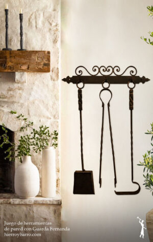 Accesorios de hierro para chimeneas. Chisperos, juegos de herramientas, lamparas de hierro, decoracion del hogar