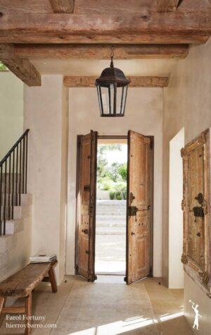 Farol de hierro forjado. Iluminación para interiores. Faroles colgantes. Lámparas de hierro en Argentina.