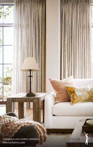 Lámparas de hierro. Veladores. Lámparas de pie. Lámparas para dormitorio. Lámparas para mesas de luz. Iluminación para interiores. Lámparas en Argentina.