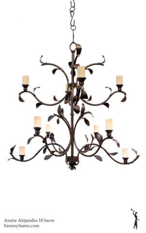Arañas de hierro. Iluminación para interiores. Lamparas colgantes. Lámparas de hierro en Argentina. Lamparas de techo.