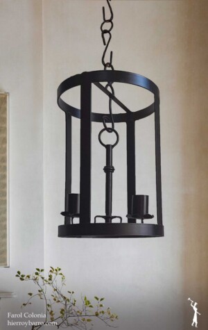 Lamparas de hierro. Iluminación de interiores. Lámparas para interiores. Apliques en Argentina. Iluminación en Argentina