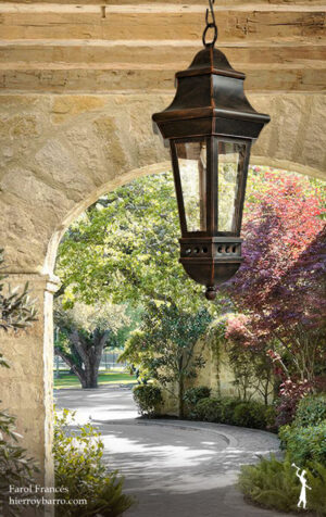 Lamparas de hierro. Iluminación de interiores. Lámparas para interiores. Apliques en Argentina. Iluminación en Argentina