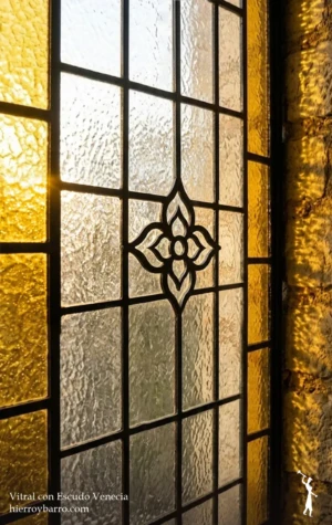 Vitral con Escudo Venecia A